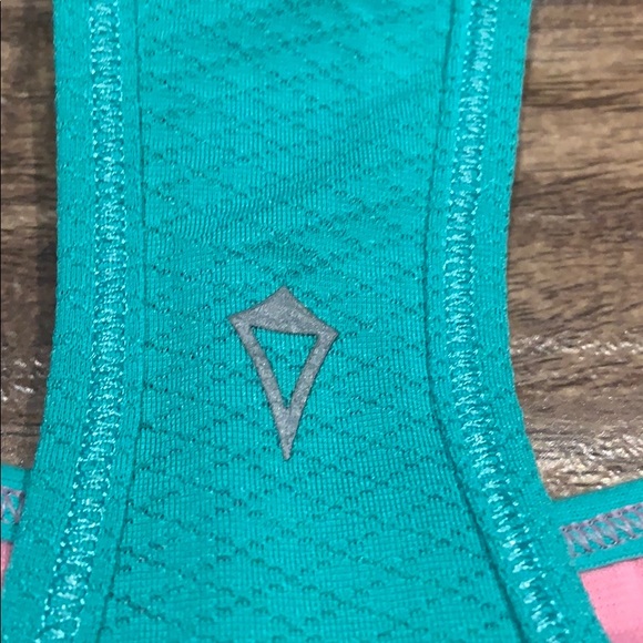 Ivivva tank top - Picture 5 of 6